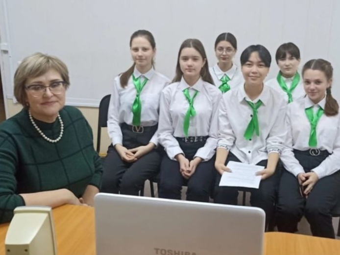 Конкурс научно- исследовательских и творческих работ.
